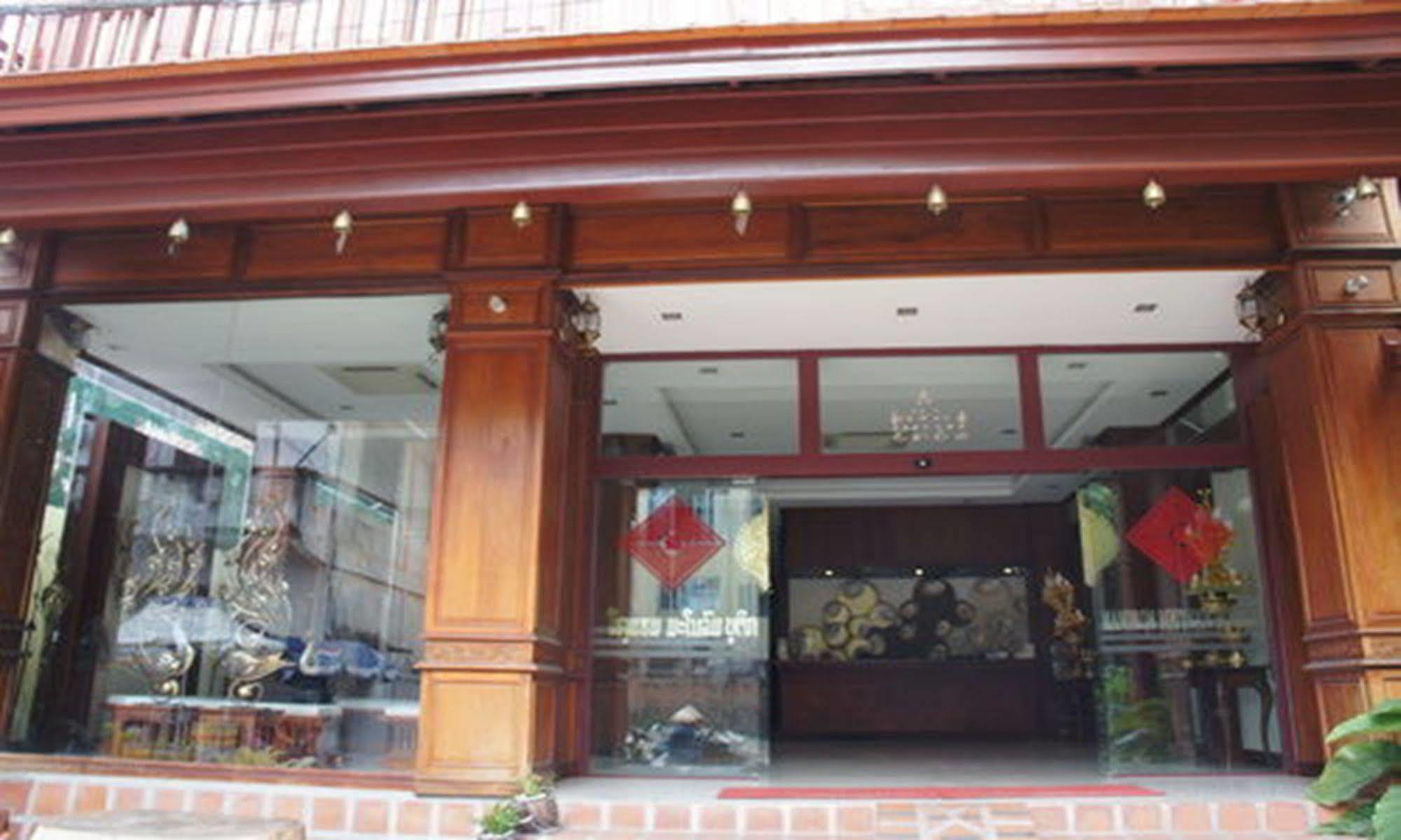 Manorom Boutique Hotel Vientiane Buitenkant foto