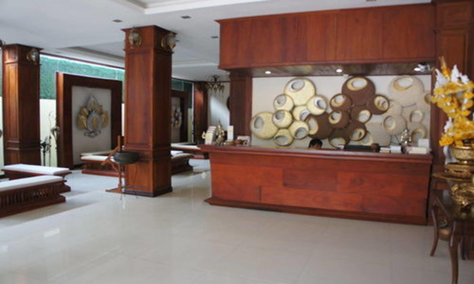 Manorom Boutique Hotel Vientiane Buitenkant foto
