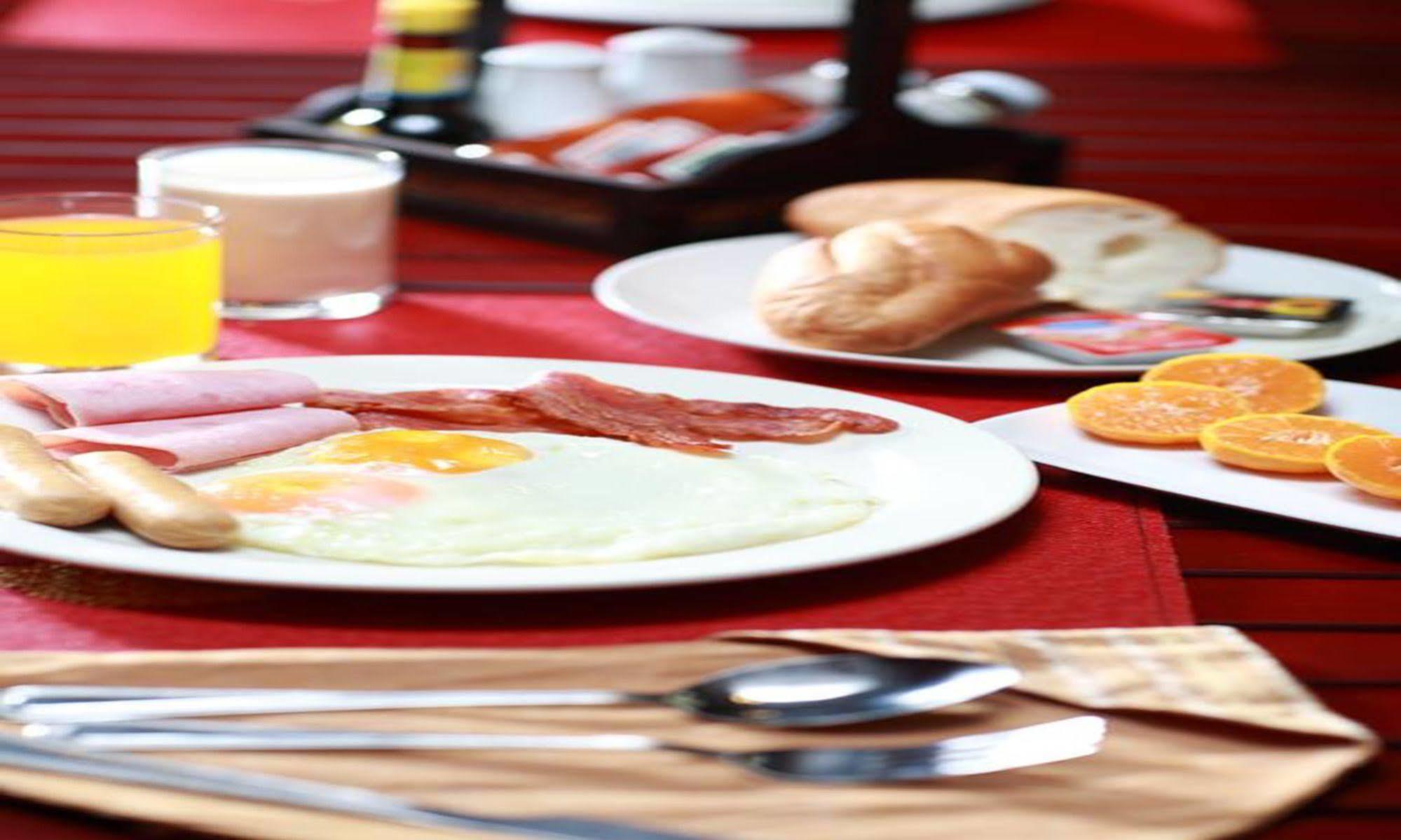 Manorom Boutique Hotel Vientiane Buitenkant foto